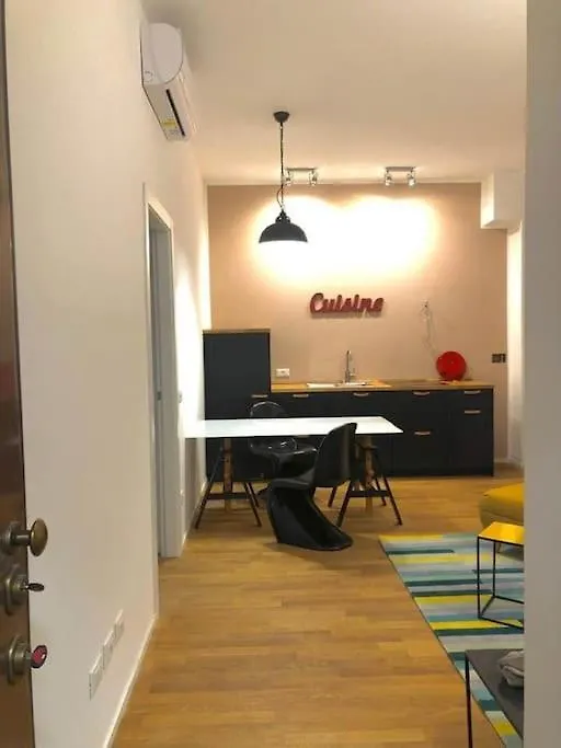 Lovely Suite In The Heart Of Shopping District Milan Apartment