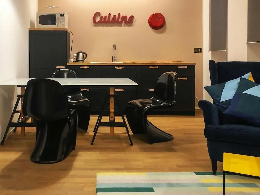 Apartment Lovely Suite In The Heart Of Shopping District Milan